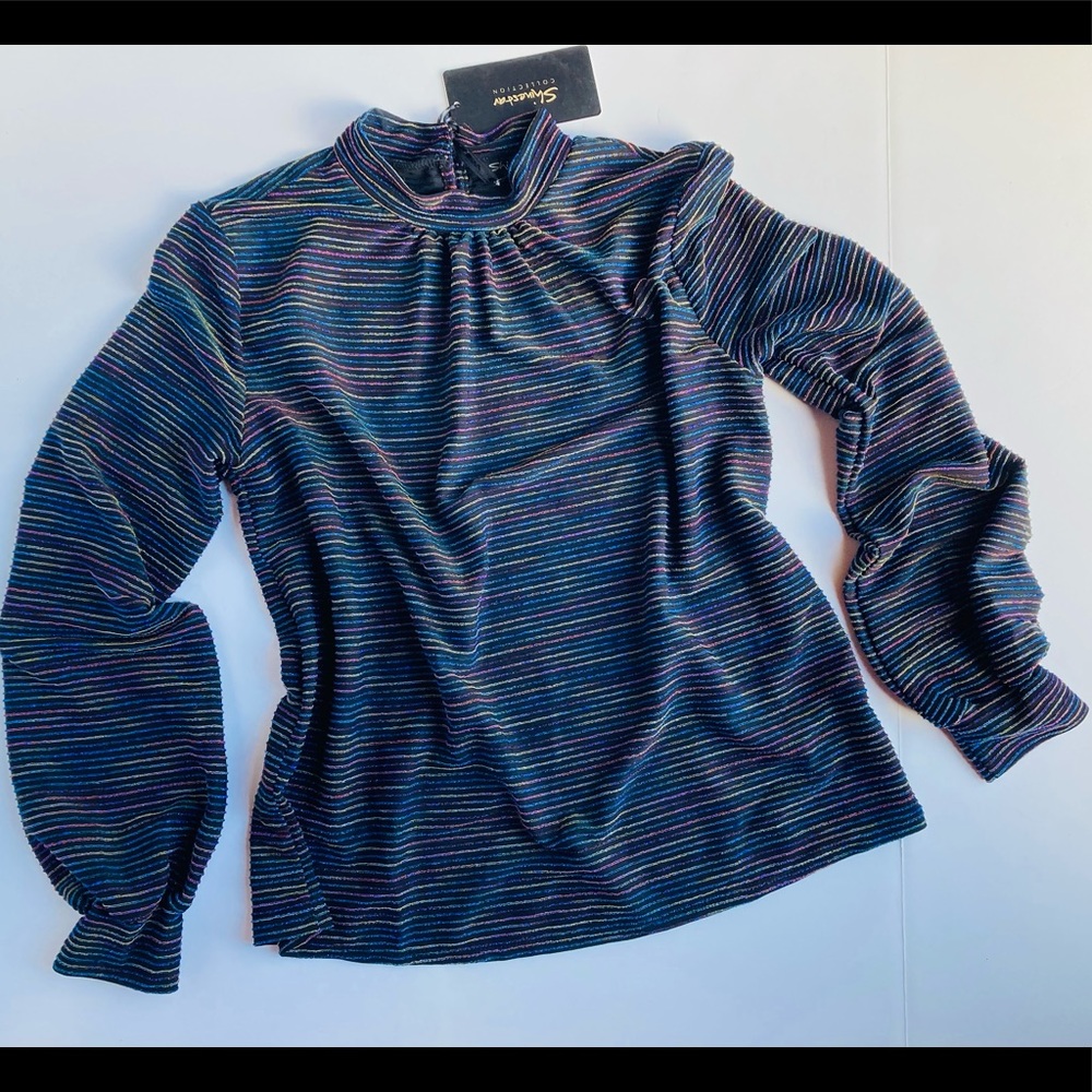 Mock neck blouse NWT